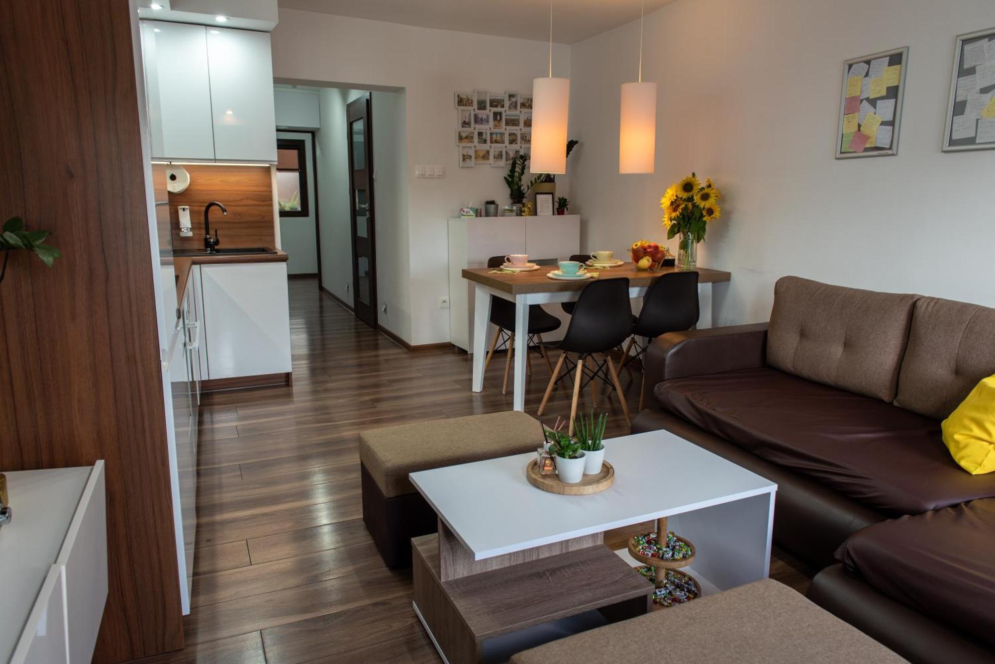 Apartament Crooked Stairs Zielona Góra Exteriör bild